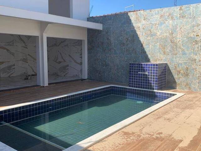 Casa para Venda em Itanhaém - 2