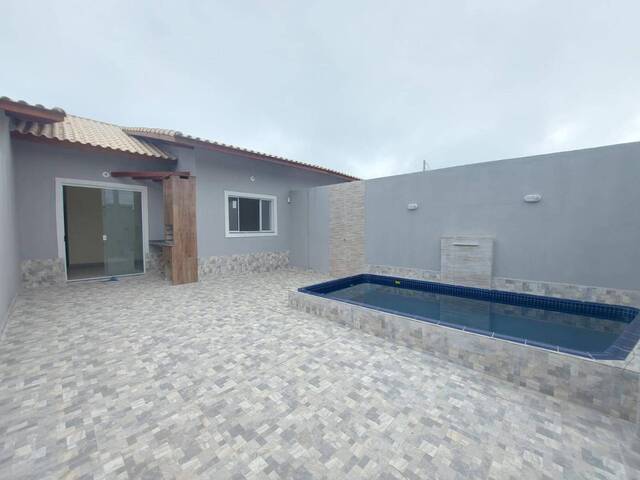 Casa para Venda em Itanhaém - 2