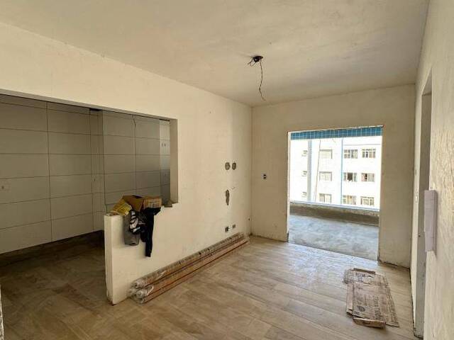 Apartamento para Venda em Mongaguá - 4