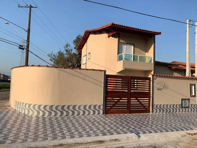 Casa para Venda em Itanhaém - 3