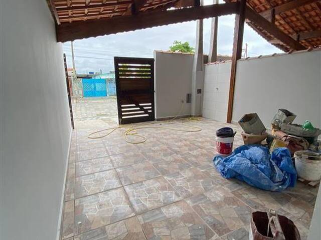 Casa para Venda em Mongaguá - 2