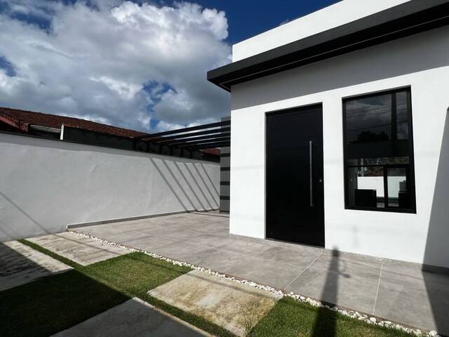 Casa para Venda em Itanhaém - 2