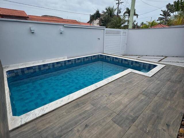 Casa para Venda em Peruíbe - 4
