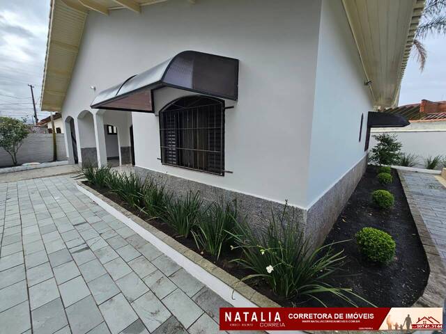 #1883 - Casa para Venda em Mongaguá - SP - 2