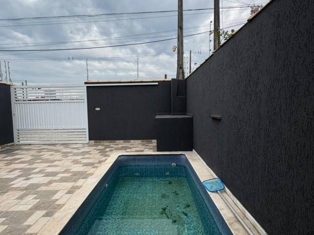 #1862 - Casa para Venda em Peruíbe - SP - 2