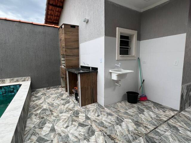 Casa para Venda em Itanhaém - 3
