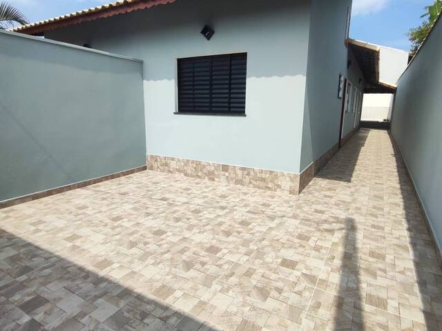 Casa para Venda em Itanhaém - 3