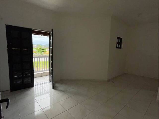 Sobrado para Venda em Mongaguá - 4