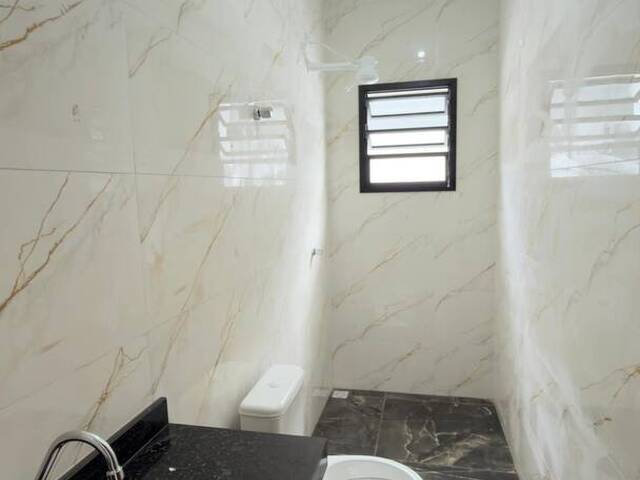 Casa para Venda em Itanhaém - 3