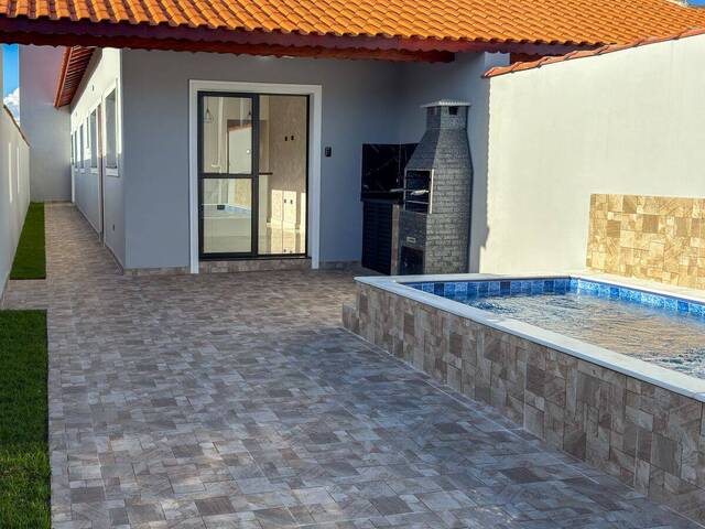 Casa para Venda em Itanhaém - 2
