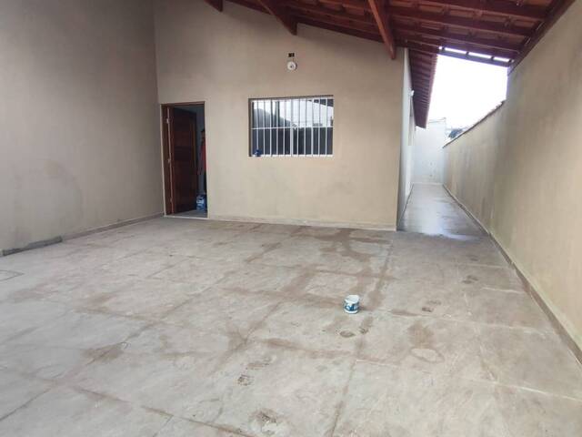 Casa para Venda em Mongaguá - 2