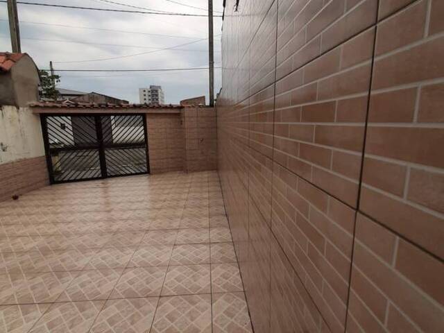 #2097 - Sobrado para Venda em Mongaguá - SP - 2