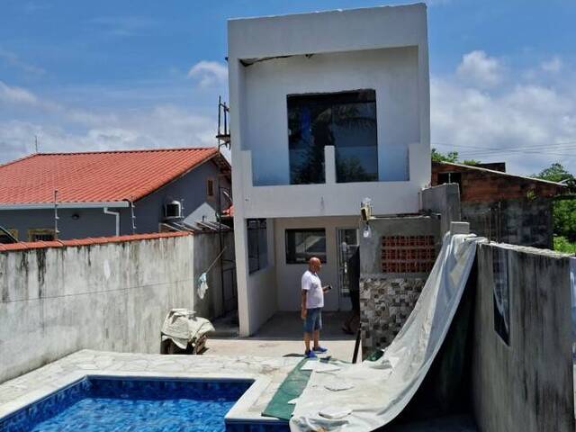 Sobrado para Venda em Itanhaém - 4