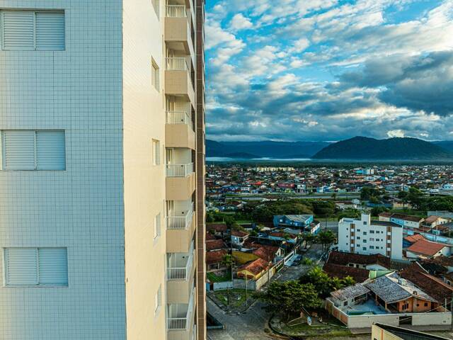 Apartamento para Venda em Mongaguá - 4