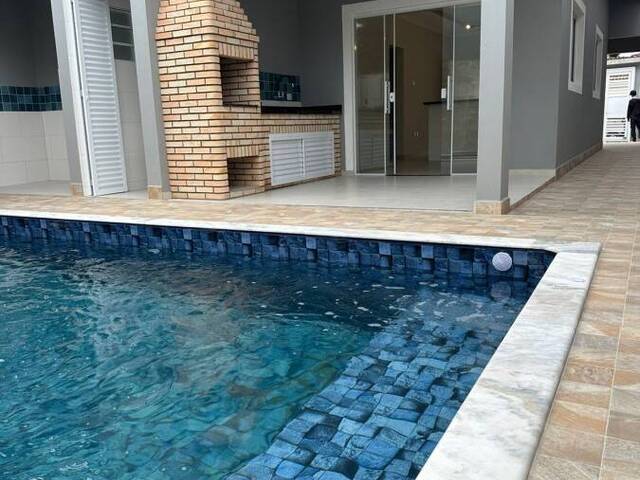 #1640 - Casa para Venda em Mongaguá - SP - 2