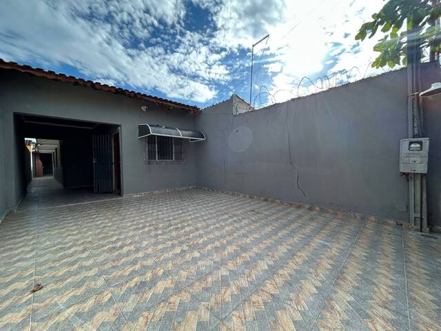 #1641 - Casa para Venda em Mongaguá - SP - 2