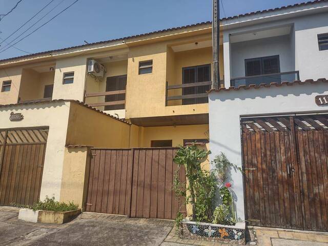 #604 - Sobrado para Venda em Mongaguá - SP - 2
