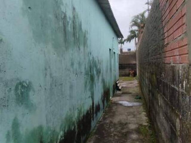 Casa para Venda em Itanhaém - 3